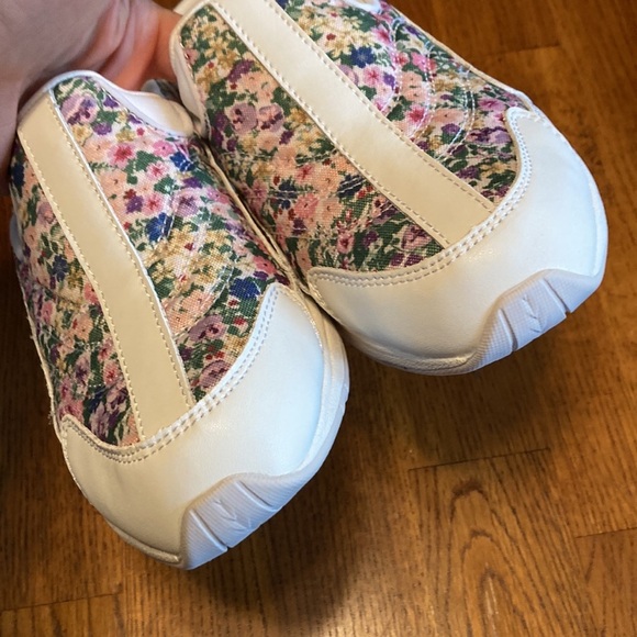 🌸NWOT EASY SPIRIT Traveltime Clog - size womens 6.5 M - Picture 3 of 16